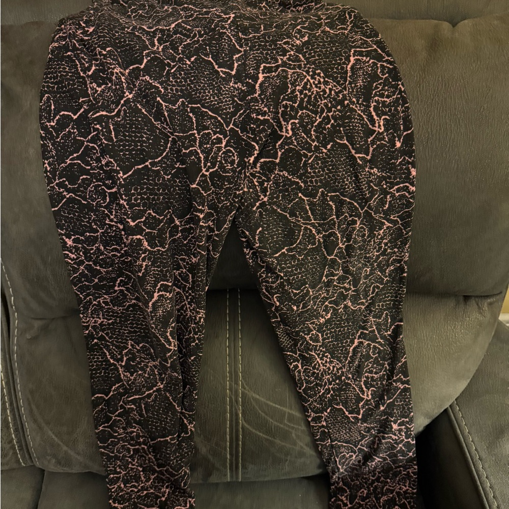 LuLaRoe Black and Pink Leggings